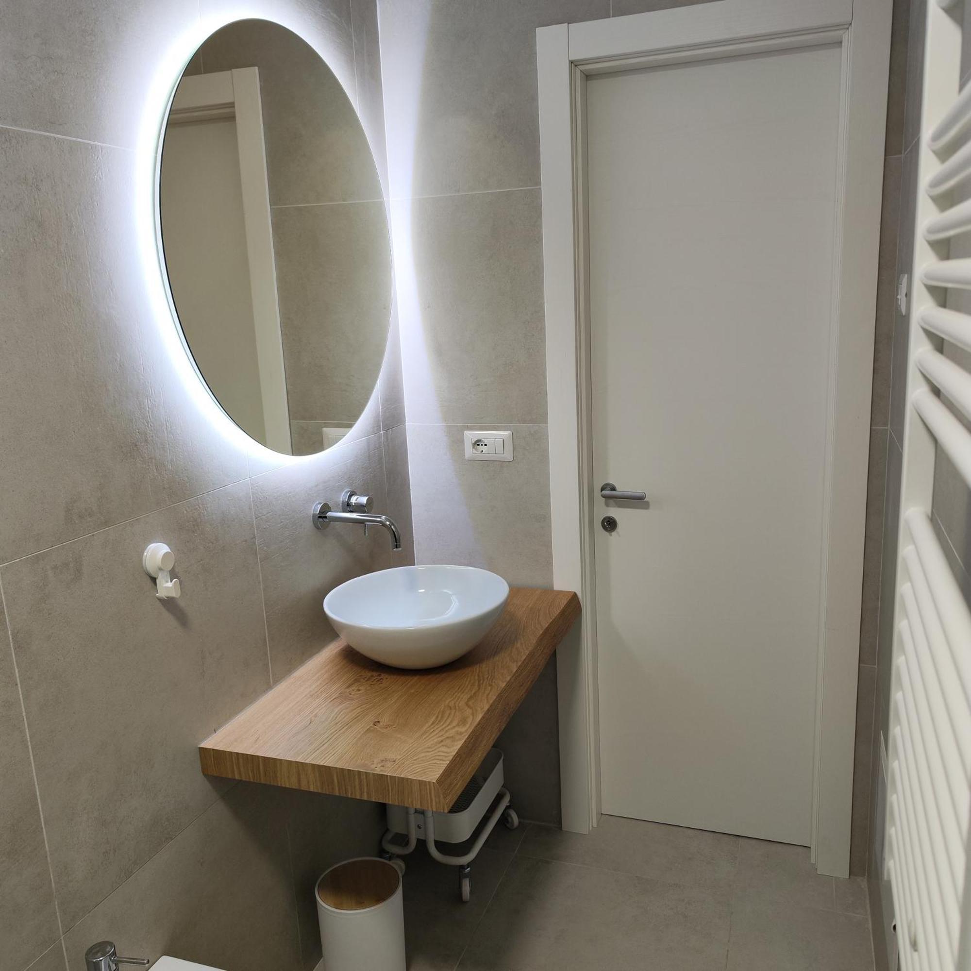 Mistral130 Apartment Bari Bagian luar foto