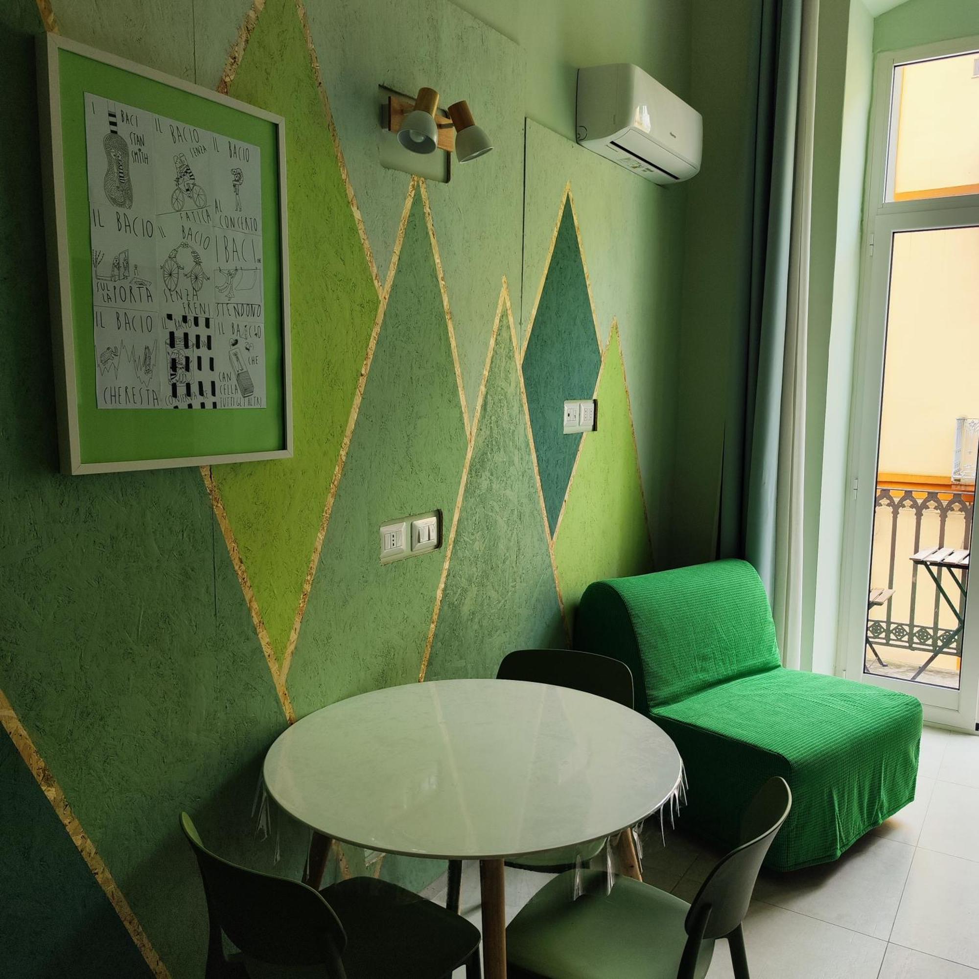 Mistral130 Apartment Bari Bagian luar foto